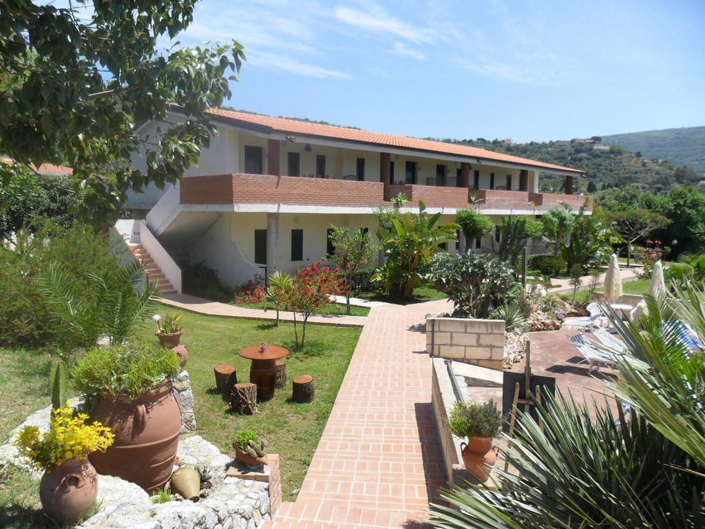 Residence Heaven Ricadi Esterno foto