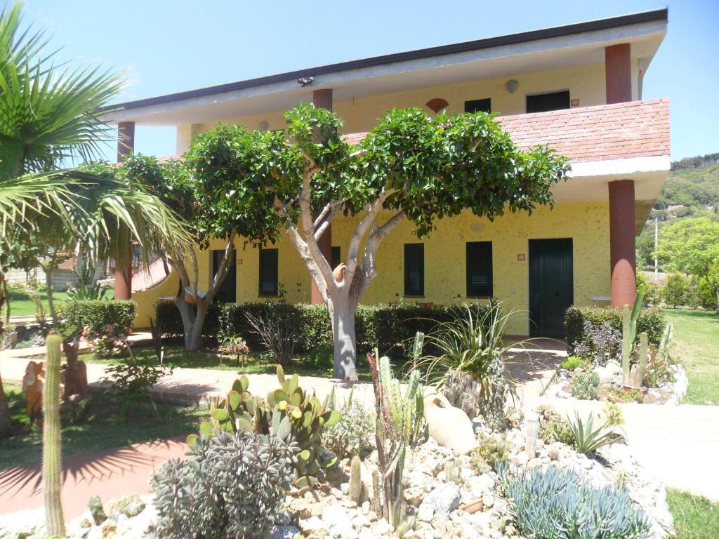 Residence Heaven Ricadi Esterno foto